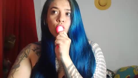 Snapshot of sweet_bubblee chatting on October 2025 01:03:02 AM Bubbles online show from October 2025 01:03:02 AM