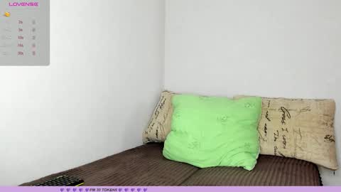 Christina online show from October 2025 10:01:01 AM