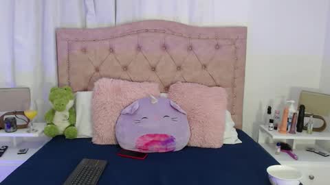 sweet caandyy online show from October 2025 04:08:02 PM