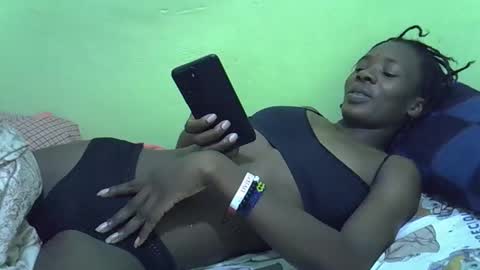 Snapshot of sweet_candie01 chatting on November 2025 03:45:01 PM sweet_candie01 online show from November 2025 03:45:01 PM