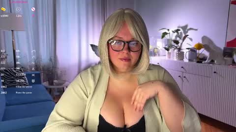 Caroline online show from April 2026 05:49:02 AM
