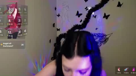 Snapshot of sweet_cherryg chatting on January 2025 07:36:01 AM Ivy online show from January 2025 07:36:01 AM