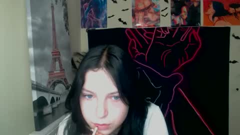 Snapshot of sweet_cherryg chatting on October 2025 06:54:01 AM Ivy online show from October 2025 06:54:01 AM