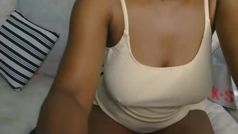 Snapshot of sweet_dellah54 chatting on April 2026 03:51:01 AM dellah online show from April 2026 03:51:01 AM
