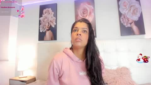 Snapshot of sweet_dreamses chatting on December 2024 12:55:02 PM Kendra online show from December 2024 12:55:02 PM