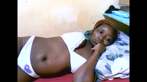 Snapshot of sweet_elena24 chatting on September 2025 10:44:02 PM shillah online show from September 2025 10:44:02 PM