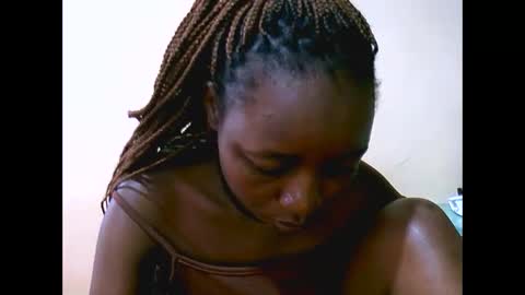 Snapshot of sweet_elena24 chatting on November 2025 07:41:02 AM shillah online show from November 2025 07:41:02 AM