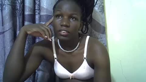 Snapshot of sweet_elisa001 chatting on April 2026 07:37:01 PM Edah online show from April 2026 07:37:01 PM