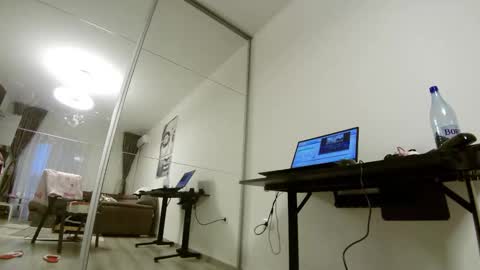 Snapshot of sweet_ella chatting on January 2026 06:59:02 AM online show from January 2026 06:59:02 AM