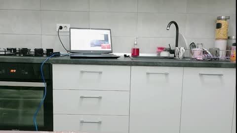 Snapshot of sweet_ella chatting on February 2026 08:13:01 PM online show from February 2026 08:13:01 PM