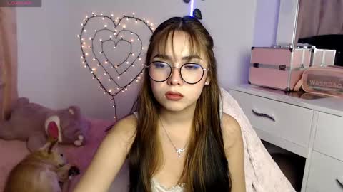 Snapshot of sweet_hannaah chatting on May 2026 04:52:01 AM Hannah online show from May 2026 04:52:01 AM