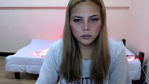 sophia daisy  online show from September 2025 11:10:02 PM