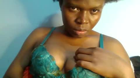 Snapshot of sweet_jamiie chatting on September 2025 09:59:02 PM jay online show from September 2025 09:59:02 PM