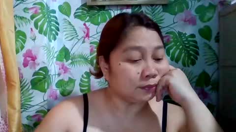 sweet_kayley online show from December 2024 04:33:01 AM