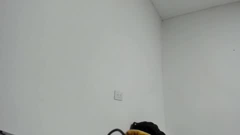 sweet_kitty_777 online show from April 2026 08:48:01 AM