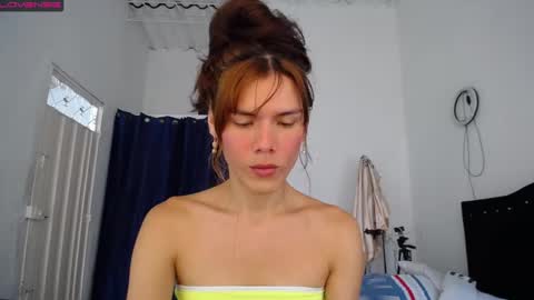 Snapshot of sweet_lady_16 chatting on February 2025 03:20:02 PM Lady online show from February 2025 03:20:02 PM