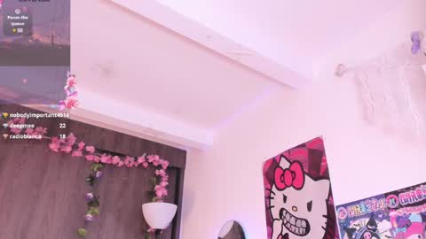 sweet_lilly_sweet online show from December 2024 01:28:01 AM