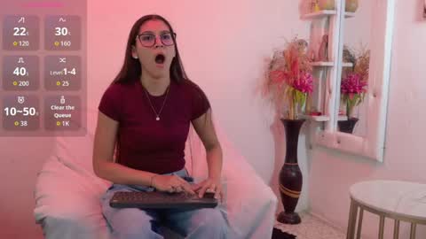 Snapshot of sweet_litle_ chatting on June 2026 11:57:01 AM Mia online show from June 2026 11:57:01 AM