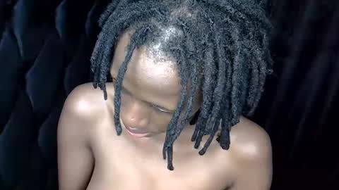 Snapshot of sweet_lora1 chatting on January 2025 12:16:02 PM sweet_lora1 online show from January 2025 12:16:02 PM