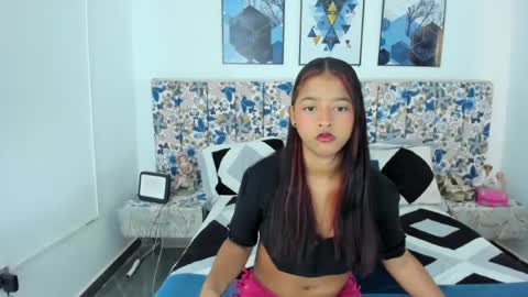 Snapshot of sweet_loraine chatting on August 2026 02:30:02 PM Loraine online show from August 2026 02:30:02 PM