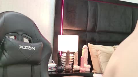 Snapshot of sweet_lucianaaa chatting on November 2025 08:30:01 PM Luciana online show from November 2025 08:30:01 PM