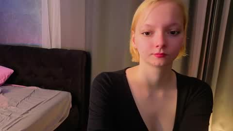 Snapshot of sweet_lynx chatting on April 2026 04:21:02 PM Lana online show from April 2026 04:21:02 PM