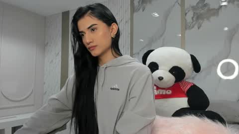 sweet_mafee online show from February 2026 02:18:01 PM