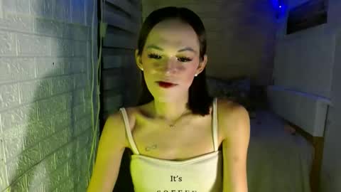 Snapshot of sweet_marry143 chatting on November 2025 01:31:01 AM marry online show from November 2025 01:31:01 AM