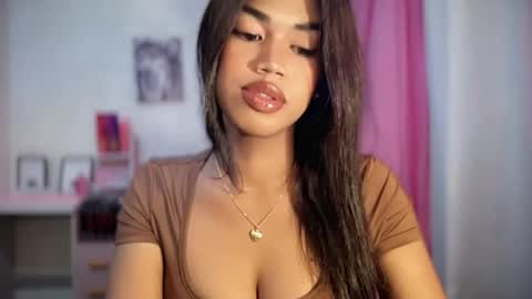 Snapshot of sweet_melonxxx chatting on March 2026 10:33:02 AM Melon online show from March 2026 10:33:02 AM