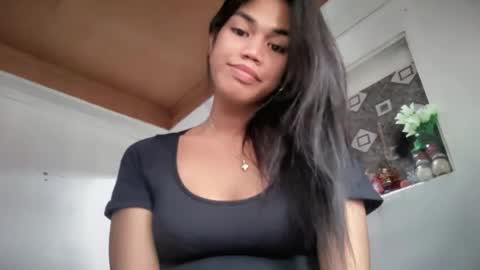 Snapshot of sweet_melonxxx chatting on May 2026 12:27:01 AM Melon online show from May 2026 12:27:01 AM