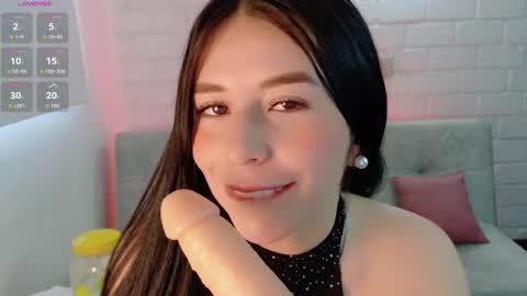 Sweet  Mia online show from September 2025 12:37:02 PM