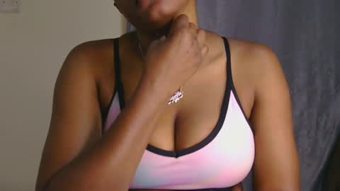 Snapshot of sweet_miah12 chatting on March 2026 11:38:01 AM Queen debby online show from March 2026 11:38:01 AM