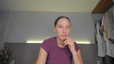 Snapshot of sweet_miss381 chatting on February 2026 05:33:02 AM Sofi online show from February 2026 05:33:02 AM