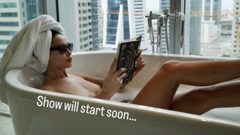 Snapshot of sweet_moan chatting on February 2025 04:03:01 AM Dana online show from February 2025 04:03:01 AM