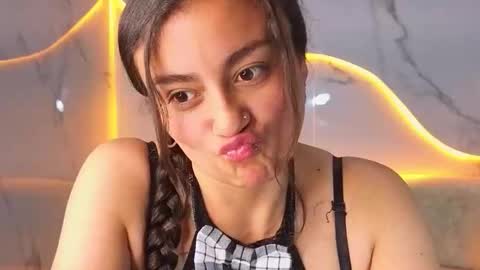 Live 1500am 2100pm online show from December 2025 08:04:01 PM