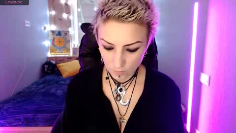 sweet_n_strong online show from November 2025 06:57:01 AM