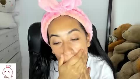 Snapshot of sweet_nhaomy chatting on September 2025 07:47:01 PM Nhaomy online show from September 2025 07:47:01 PM