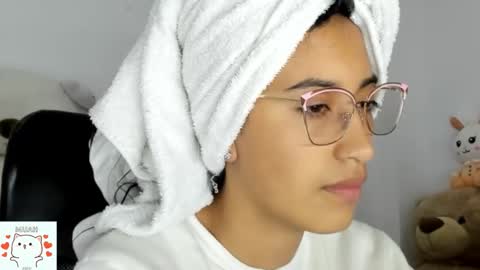 Snapshot of sweet_nhaomy chatting on October 2025 12:41:02 AM Nhaomy online show from October 2025 12:41:02 AM