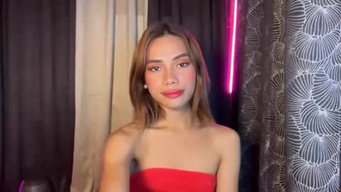 Snapshot of sweet_nikki03 chatting on December 2025 06:17:01 PM sweet_nikki03 online show from December 2025 06:17:01 PM