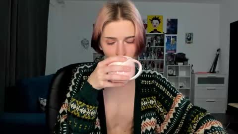 kira online show from March 2026 05:53:02 PM