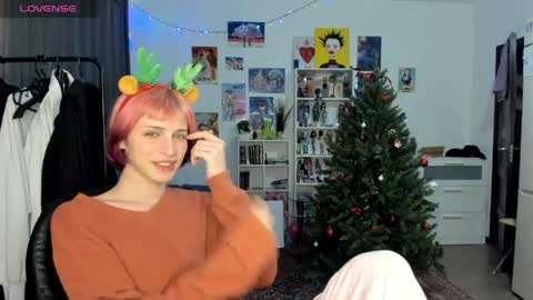 Snapshot of sweet_peach__ chatting on April 2026 07:31:02 PM kira online show from April 2026 07:31:02 PM