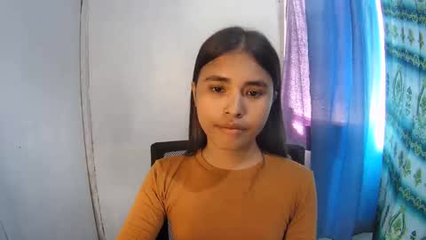 Snapshot of sweet_reyan2003 chatting on June 2026 06:33:02 AM REYAN online show from June 2026 06:33:02 AM