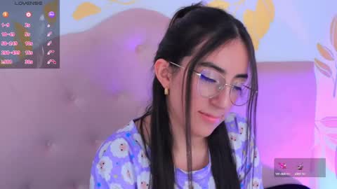 Sammy Lauren online show from March 2025 01:57:02 PM