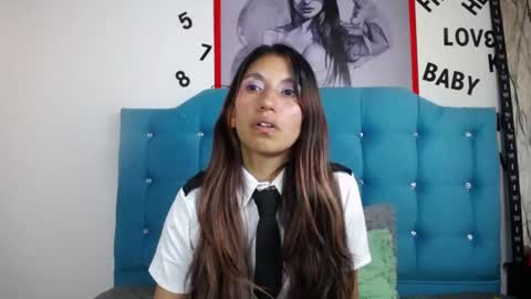 Adriana online show from September 2025 04:17:01 PM