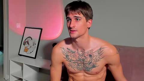 Snapshot of sweet_smith8 chatting on January 2025 12:46:01 AM sweet_smith8 online show from January 2025 12:46:01 AM