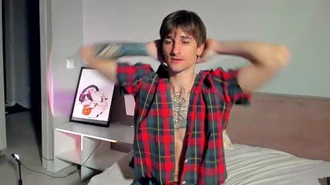 Snapshot of sweet_smith8 chatting on February 2025 02:33:01 PM sweet_smith8 online show from February 2025 02:33:01 PM