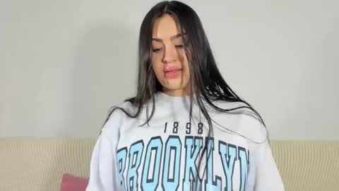 sweet_sophie_7 online show from January 2025 04:06:01 PM