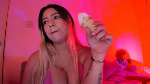 Snapshot of sweet_stephaniee chatting on January 2025 06:54:01 AM              online show from January 2025 06:54:01 AM