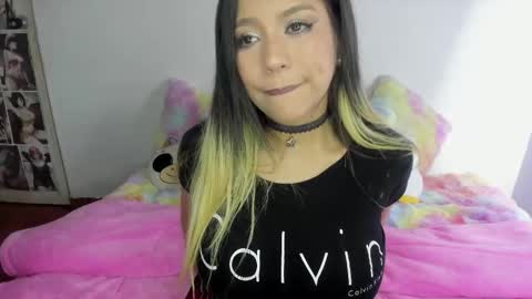 Snapshot of sweet_stephaniee chatting on October 2025 01:53:02 AM              online show from October 2025 01:53:02 AM