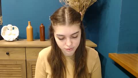 Snapshot of sweet_sugaaar chatting on February 2025 07:31:02 AM Rebecca online show from February 2025 07:31:02 AM